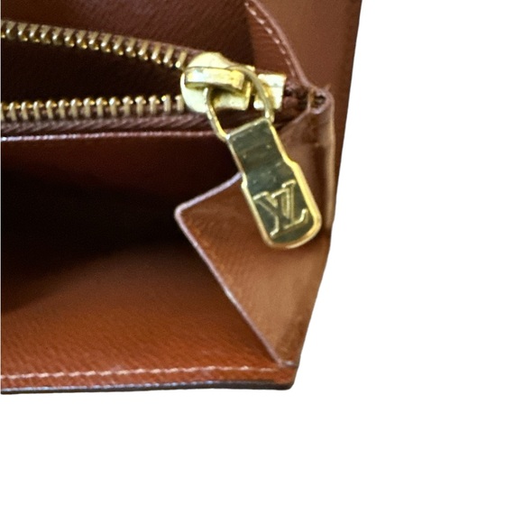 LV Monogram Women Long Wallet - Picture 12 of 16